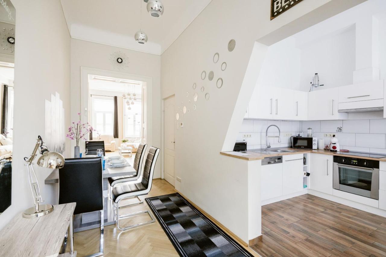 Bubbles Apartment Budapest Esterno foto